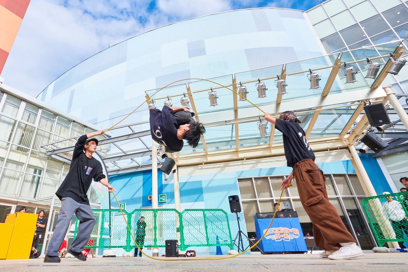 パフォーマンス：イメージ3